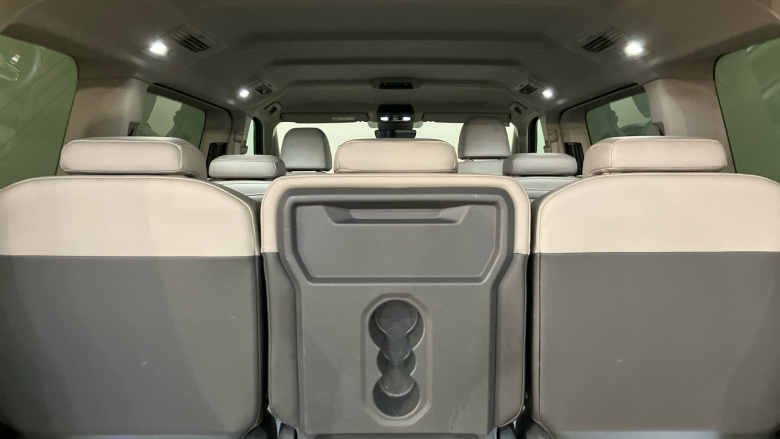 Volkswagen Multivan 2.0 TDI Style 5dr DSG Diesel Estate